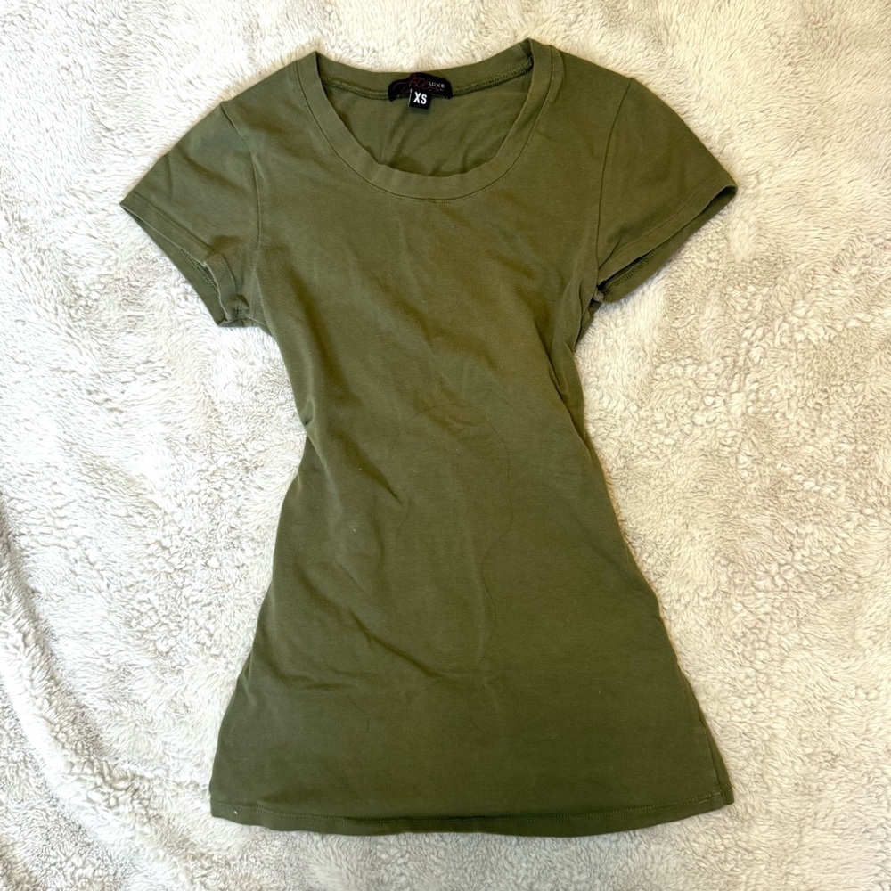 Allure Luxe Basic Army Green Short Sleeve Full Length Tee Fitted Shirt